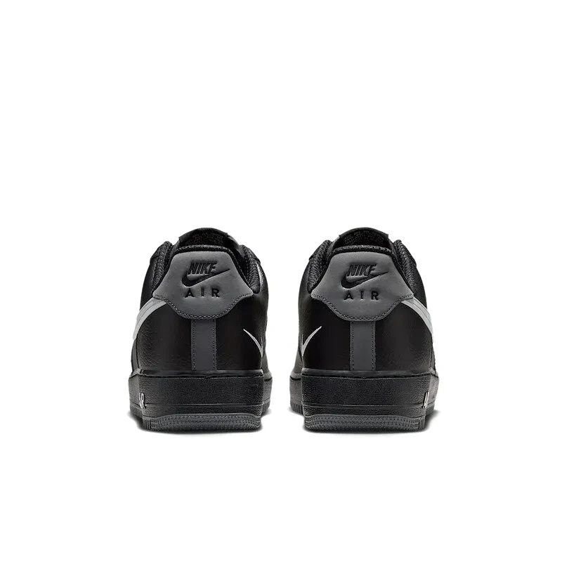 Кросівки чоловічі Nike Air Force 1 07 LV8 Black/Metallic 5
