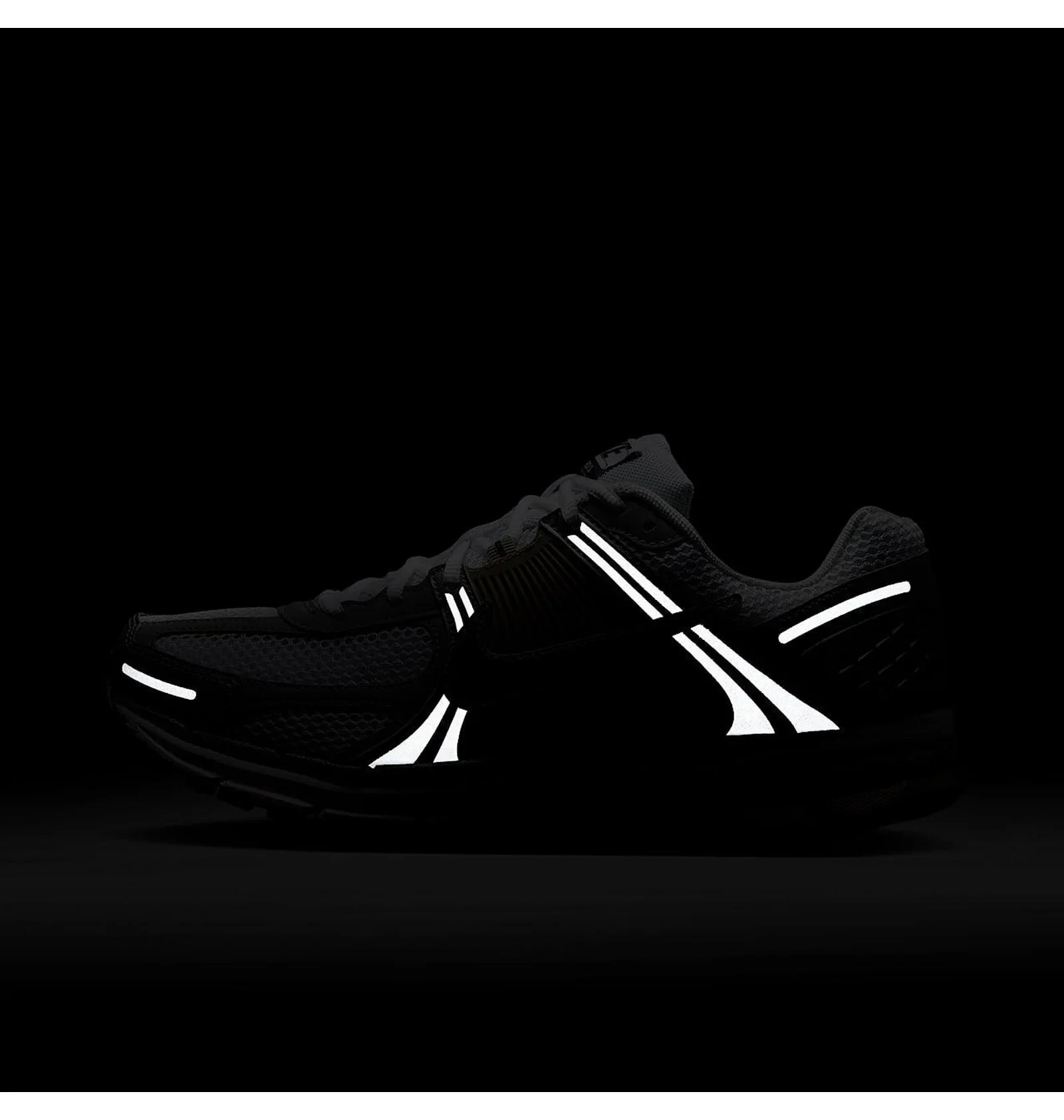 Кросівки чоловічі Nike Vomero 5 White/Grey 3