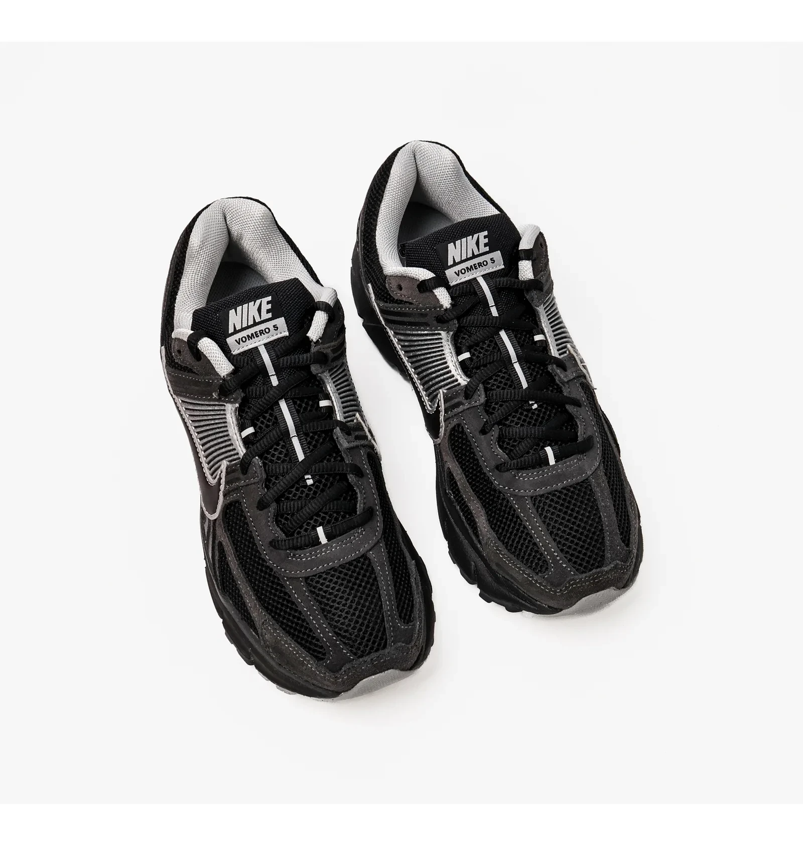 Кросівки унісекс Nike Zoom Vomero 5 Black 3