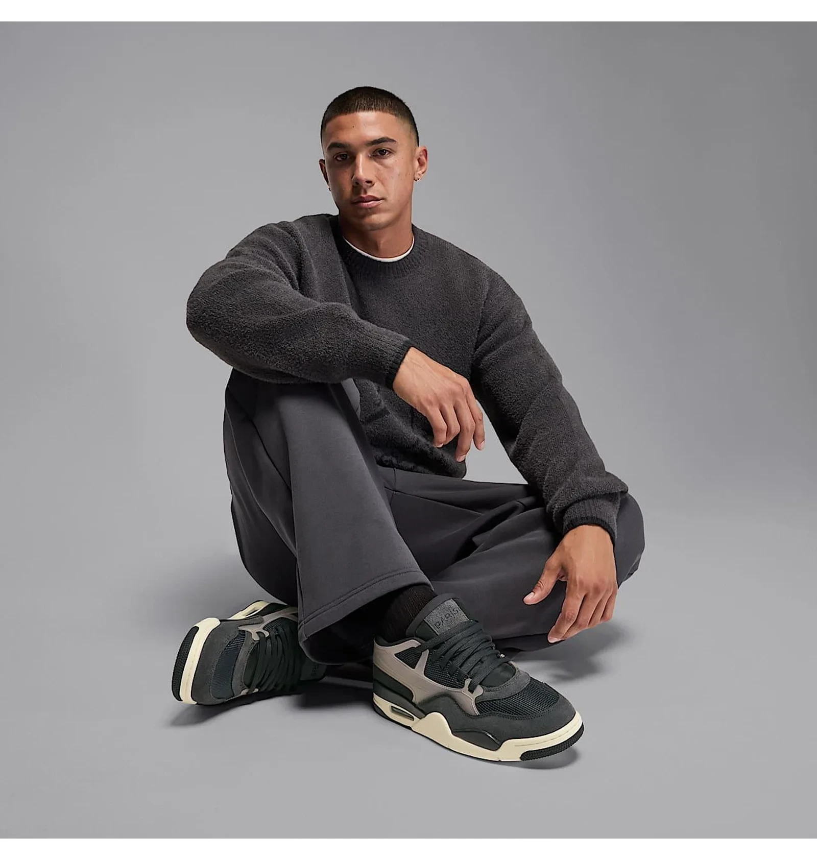 Кросівки чоловічі Air Jordan 4 Rm Psg Grey 7