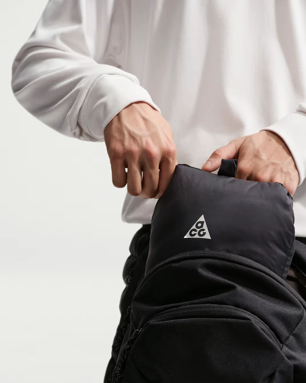 Чоловіча жилетка Nike ACG "Lava Flow" Therma-FIT ADV 8