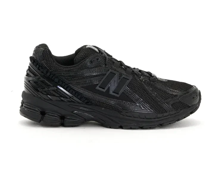 Кросівки New Balance 1906R Triple Black Frill (чоловічі)