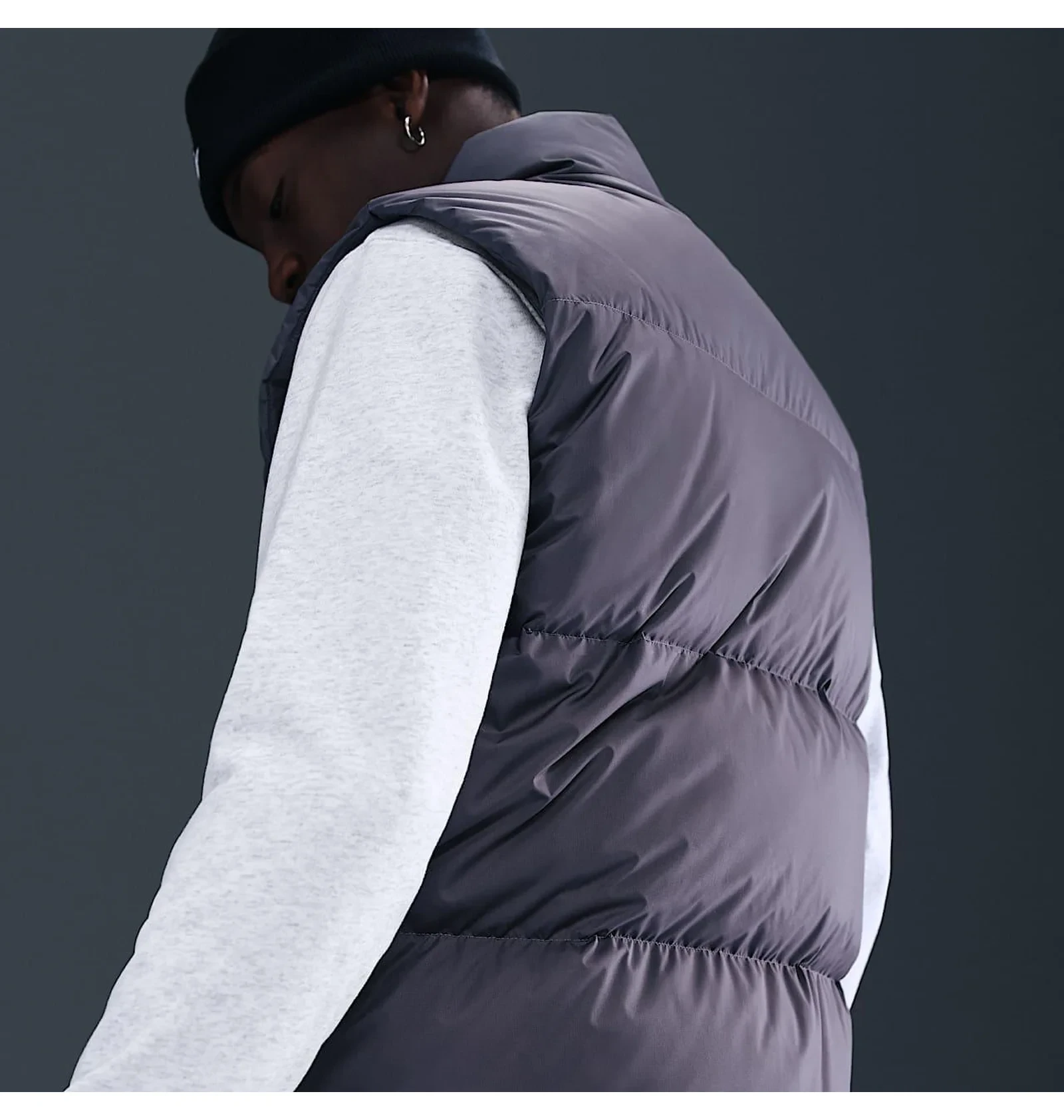Жилетка чоловіча Nike Club Puffer Grey 3