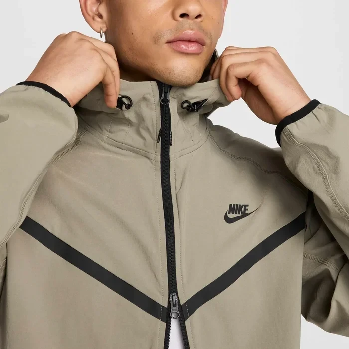 Вітровка чоловіча Nike Tech Woven Camo 2