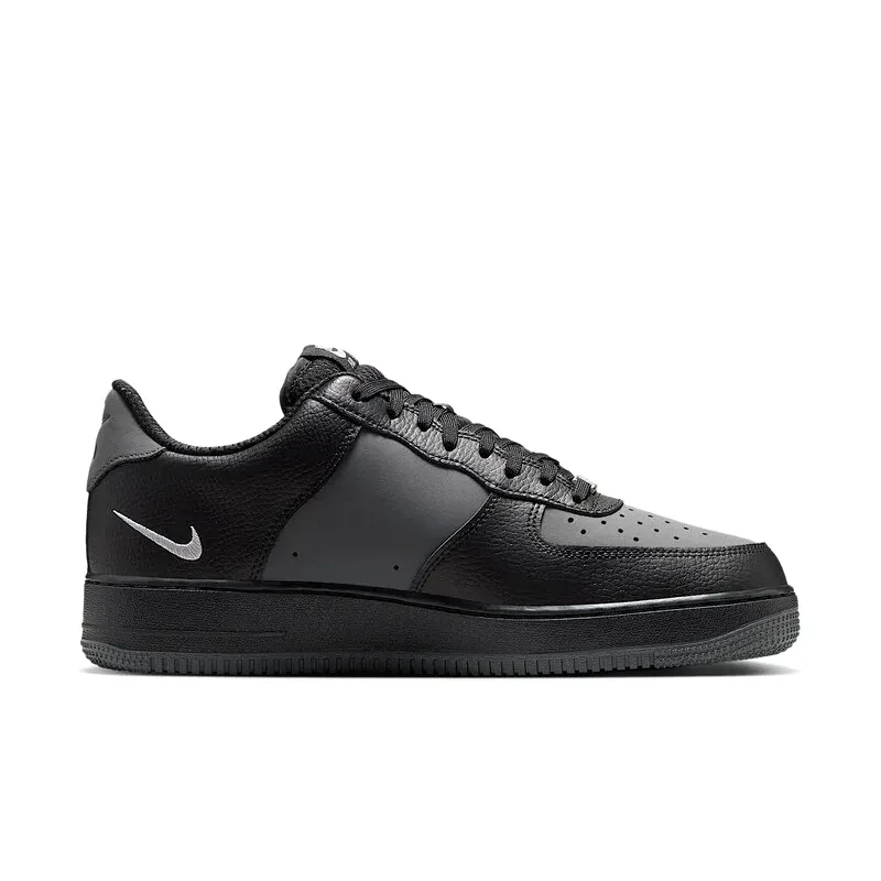 Кросівки чоловічі Nike Air Force 1 07 LV8 Black/Metallic 4