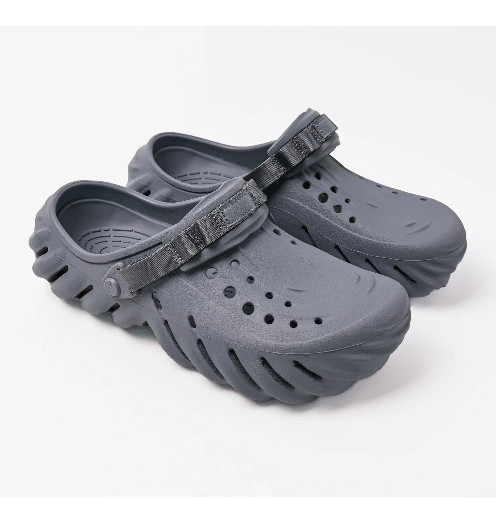 Тапочки чоловічі CROCS Echo Clog Grey 3