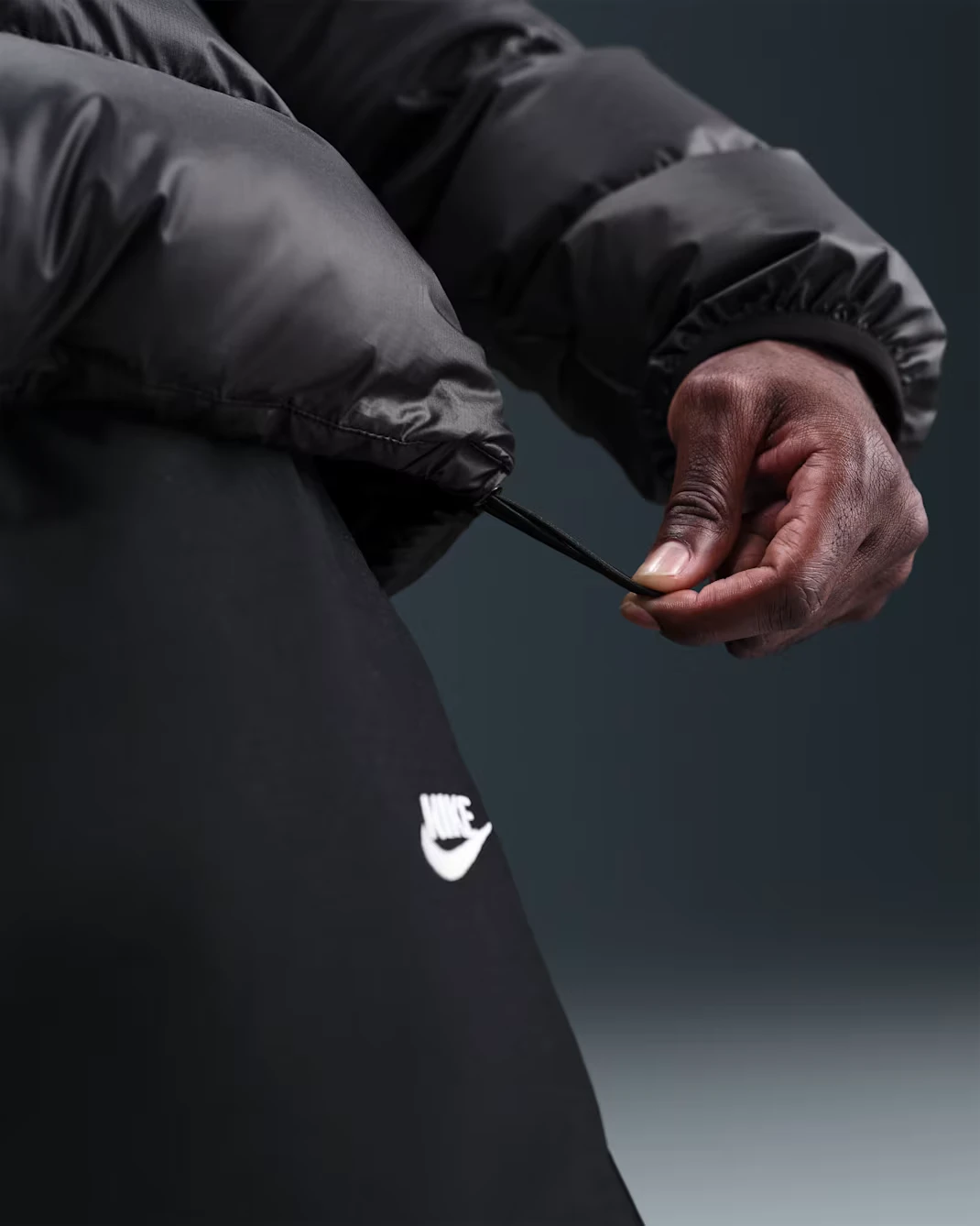 Пуховик чоловічий Nike M Windrunner Stmnt Dwn Jkt Black 8