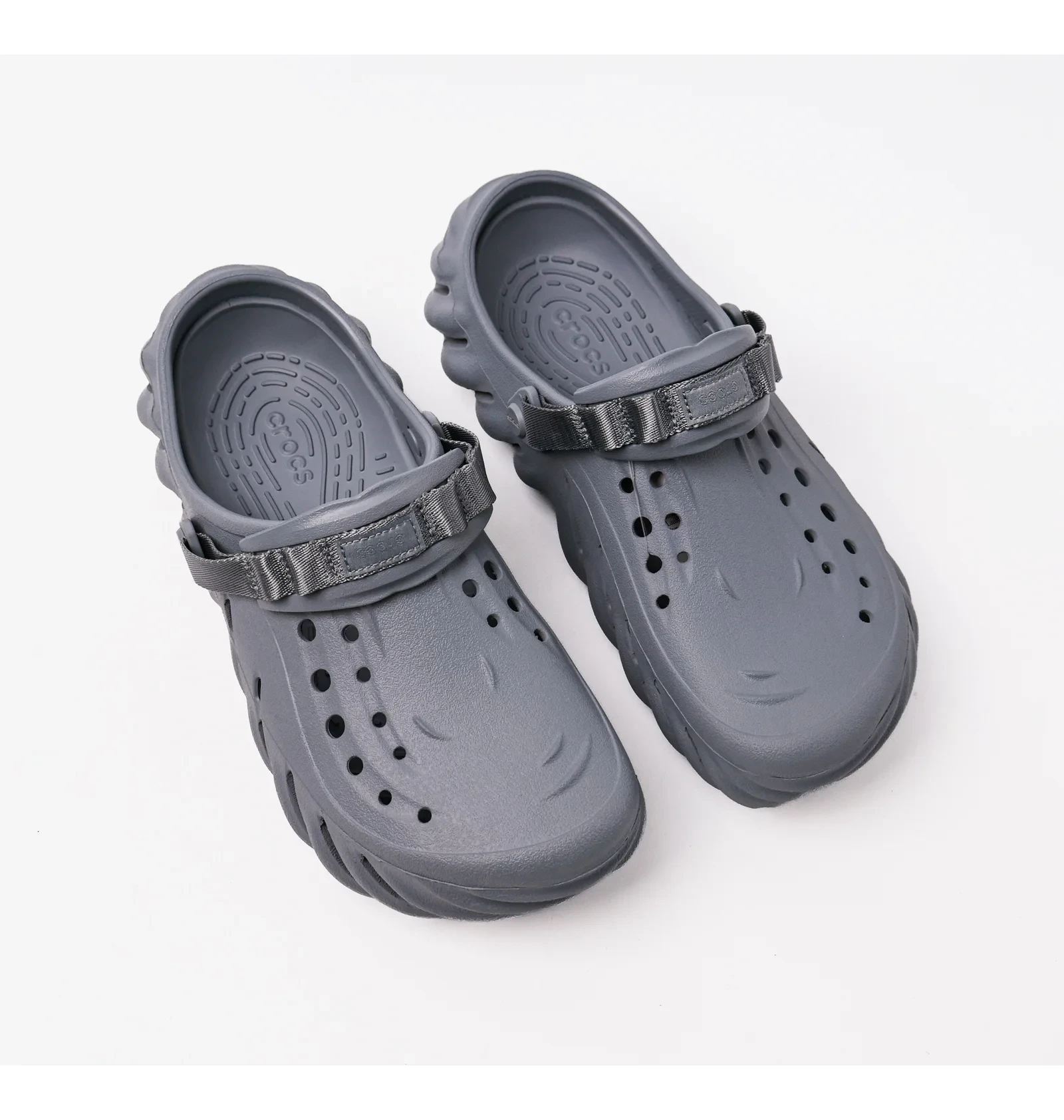Тапочки чоловічі CROCS Echo Clog Grey 2