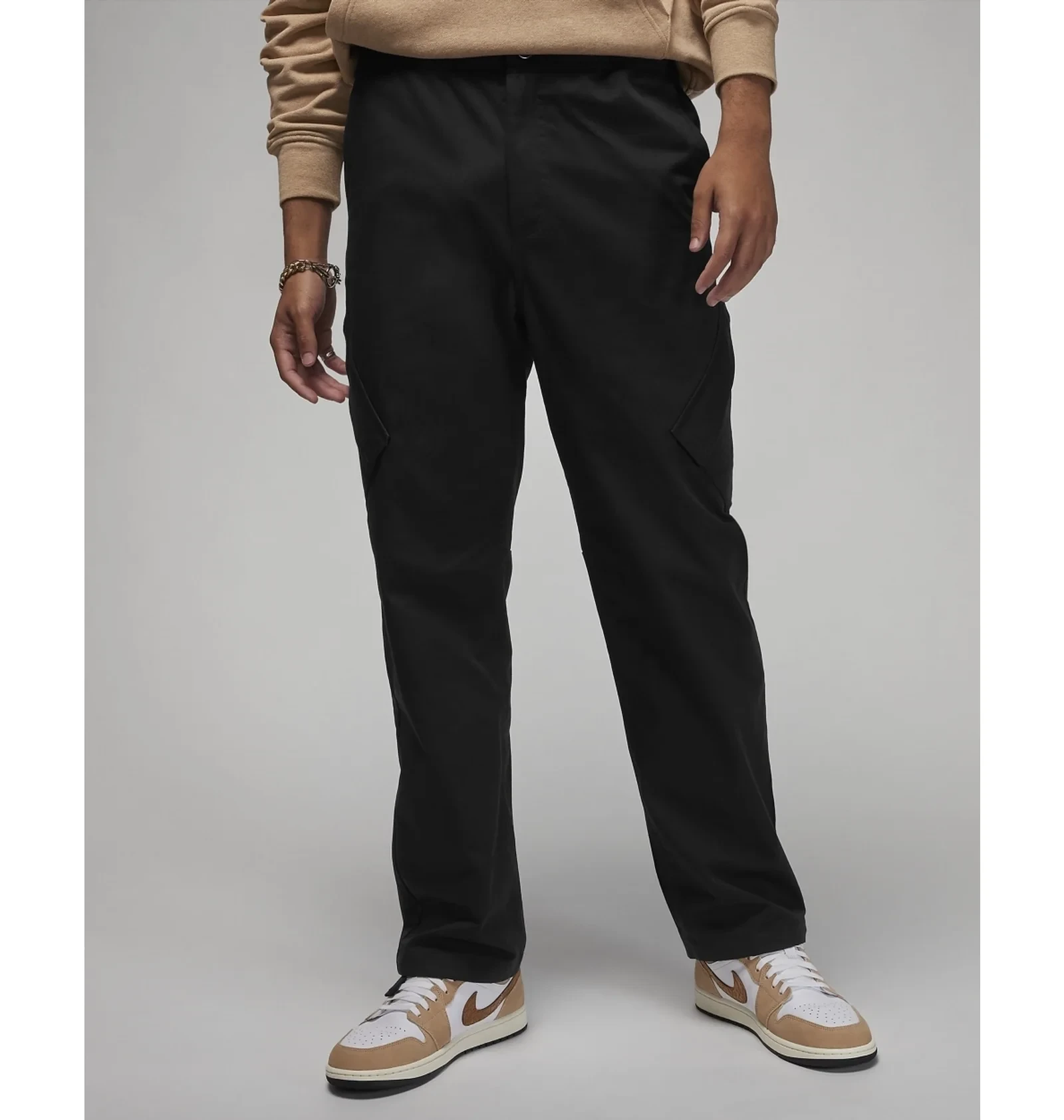Штани чоловічі Air Jordan Essentials Chicago Pants Black 2