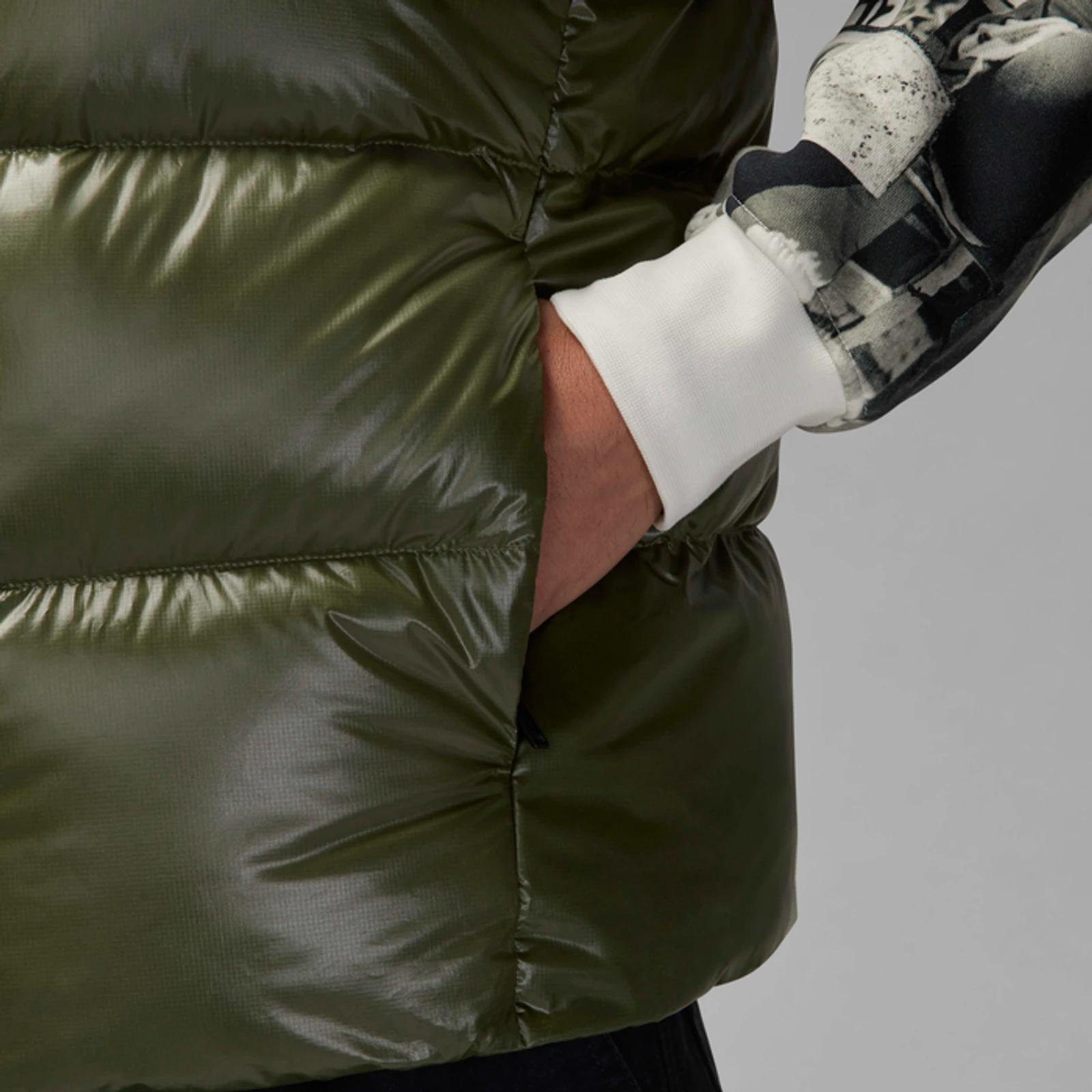 Жилетка чоловіча Air Jordan Flight Down Vest, оливкова 4