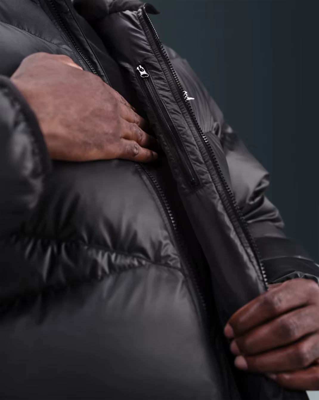 Пуховик чоловічий Nike M Windrunner Stmnt Dwn Jkt Black 7