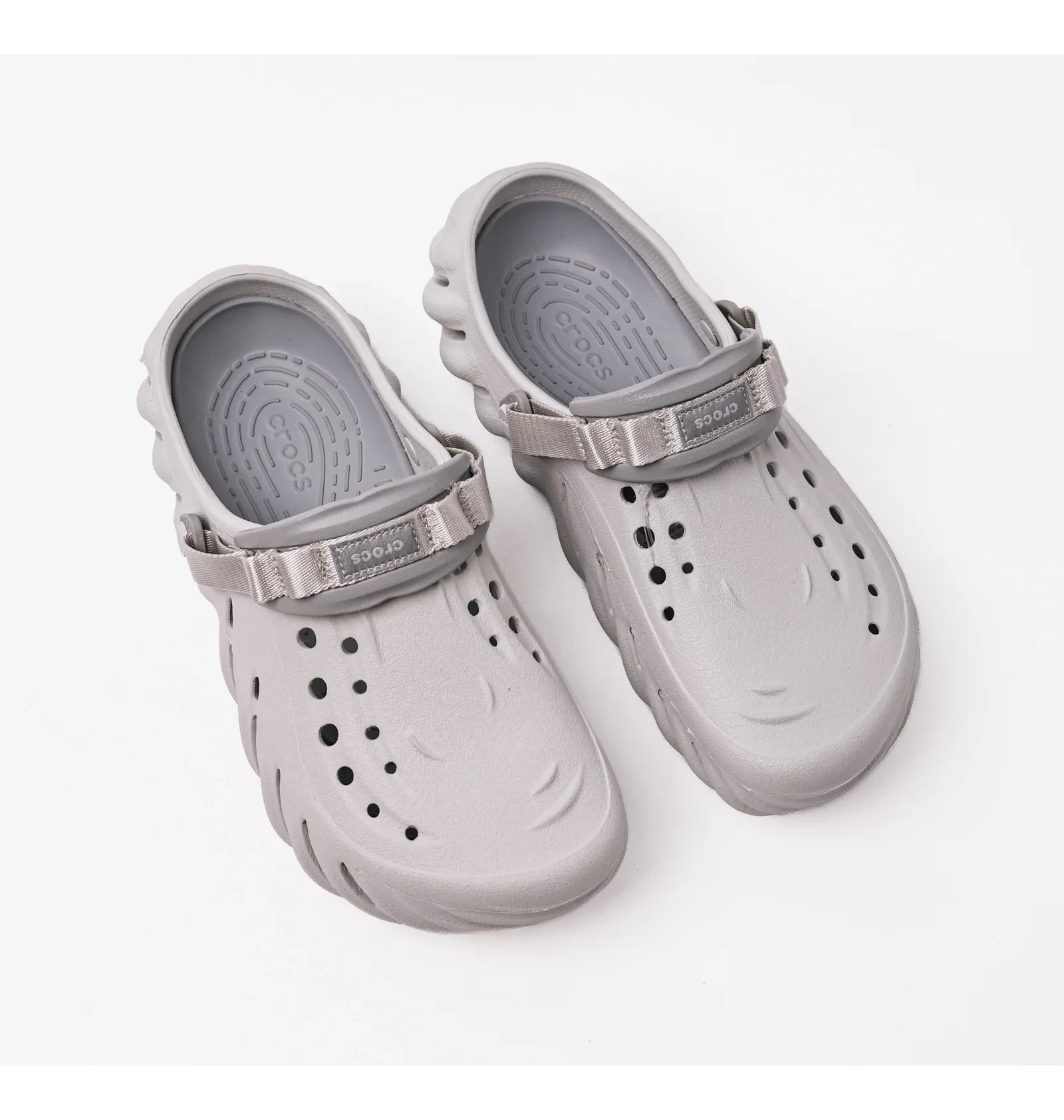 Тапочки чоловічі Crocs Echo Clog Grey 2