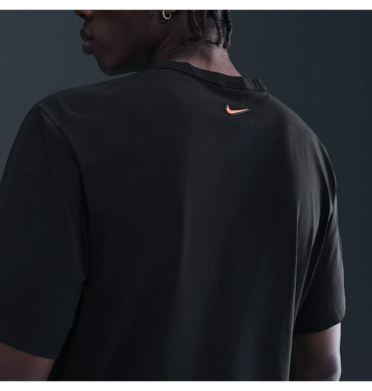 Футболка чоловіча Nike Sportswear Tuned Air 3